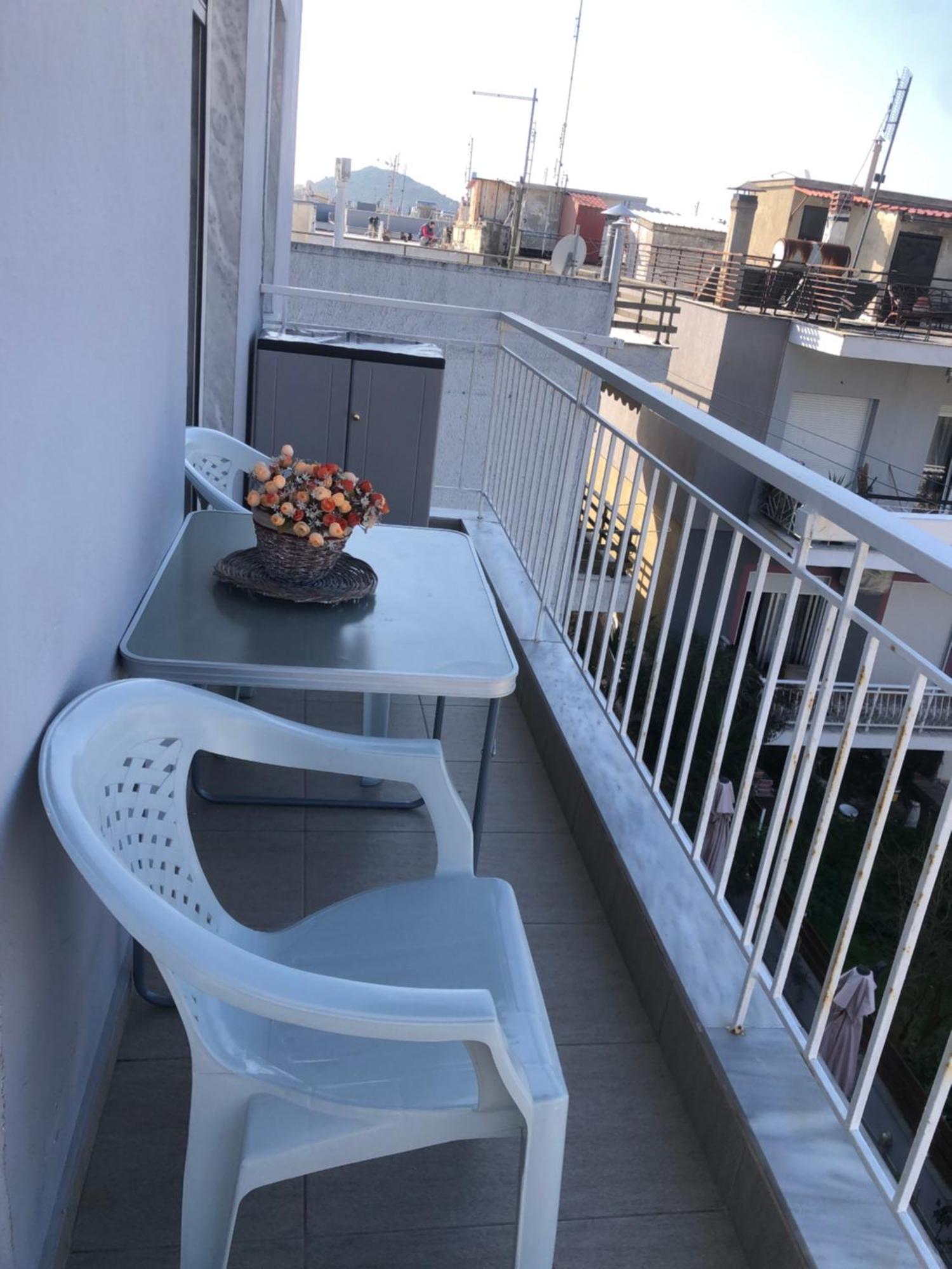 Nikos Rooms Néa Péramos エクステリア 写真